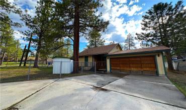 40074 Trail Of The Whispering, Big Bear Lake, California 92315, 2 Bedrooms Bedrooms, ,1 BathroomBathrooms,Residential,Buy,40074 Trail Of The Whispering,EV24100359