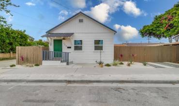 129 E 20Th St, National City, California 91950, 2 Bedrooms Bedrooms, ,1 BathroomBathrooms,Residential,Buy,129 E 20Th St,240011128SD