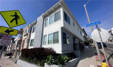 2300 Manhattan Avenue, Manhattan Beach, California 90266, 3 Bedrooms Bedrooms, ,2 BathroomsBathrooms,Residential Lease,Rent,2300 Manhattan Avenue,IN24101110