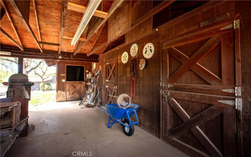 3 stall stable with tack room, water and power
