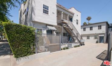 832 Hilldale Avenue, West Hollywood, California 90069, 6 Bedrooms Bedrooms, ,Residential Income,Buy,832 Hilldale Avenue,24392823