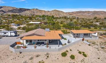 9141 Navajo Trail, Morongo Valley, California 92256, 3 Bedrooms Bedrooms, ,Residential,Buy,9141 Navajo Trail,IV24039868