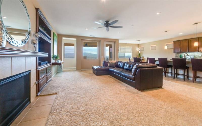 9ft Ceilings in spacious Great Room and throughout - This is Open Floor Plan Living at it's best!