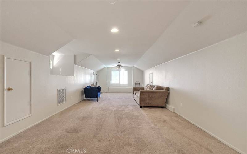 3rd floor - HUMONGOUS AREA - can be used as a bedroom, playroom, theater room, etc.!