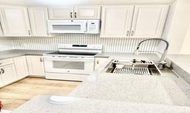 3520 Lebon 5326, San Diego, California 92122, 1 Bedroom Bedrooms, ,1 BathroomBathrooms,Residential Lease,Rent,3520 Lebon 5326,NDP2404451