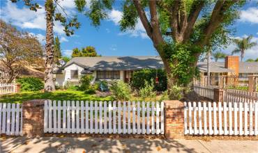 7112 Costello Avenue, Van Nuys, California 91405, 4 Bedrooms Bedrooms, ,2 BathroomsBathrooms,Residential,Buy,7112 Costello Avenue,SR24104841