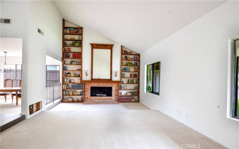 Built in book shelf and fireplace