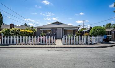 842 Suiter Street, Hollister, California 95023, 3 Bedrooms Bedrooms, ,1 BathroomBathrooms,Residential,Buy,842 Suiter Street,ML81967236