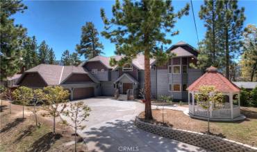 727 Villa Grove Avenue, Big Bear City, California 92314, 4 Bedrooms Bedrooms, ,4 BathroomsBathrooms,Residential,Buy,727 Villa Grove Avenue,SB24101458