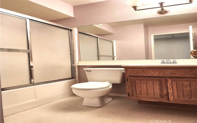 20345 Rue Crevier #505, Canyon Country CA 91351 

Hall bath tub & shower with enclosure.