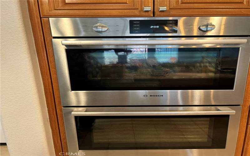 Bosche Double ovens and microwave
