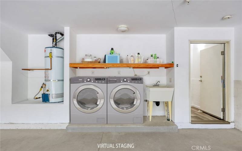 Laundry in garage (Virtual Staging)