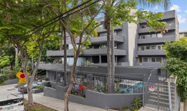 939 Palm Avenue 411, West Hollywood, California 90069, 3 Bedrooms Bedrooms, ,3 BathroomsBathrooms,Residential Lease,Rent,939 Palm Avenue 411,SB24105630