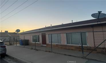 206 N 6th Avenue, Barstow, California 92311, 2 Bedrooms Bedrooms, ,1 BathroomBathrooms,Residential Income,Buy,206 N 6th Avenue,IN24109079