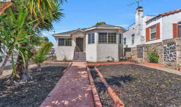 7001 Lacey Ave, Oakland, California 94605, 3 Bedrooms Bedrooms, ,2 BathroomsBathrooms,Residential,Buy,7001 Lacey Ave,41061402