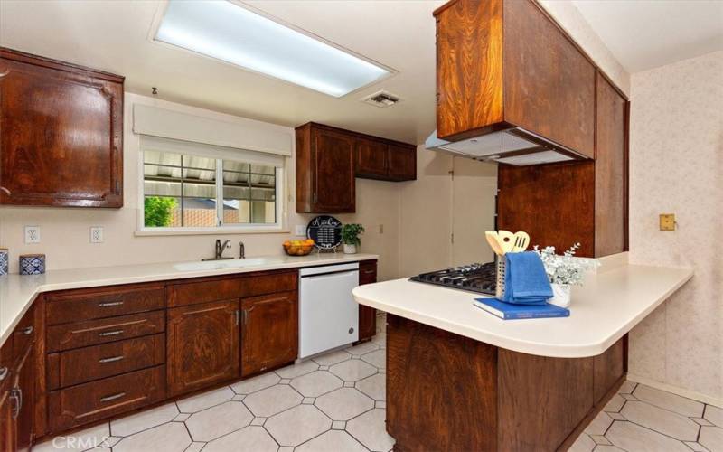 Kitchen offers plenty of counter space.