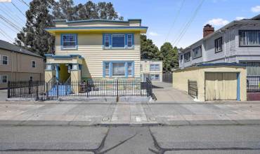 754 47th Street, Oakland, California 94609, 8 Bedrooms Bedrooms, ,4 BathroomsBathrooms,Residential Income,Buy,754 47th Street,41061449