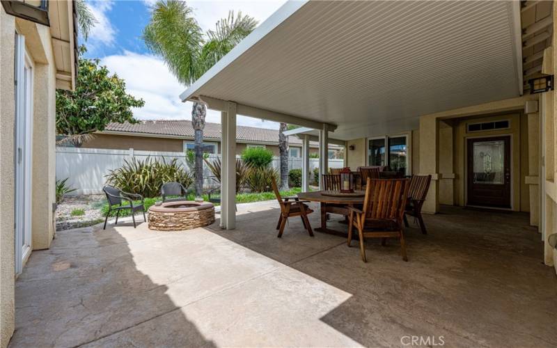 Private Courtyard with Firepit and BBQ