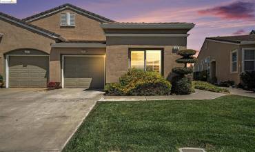 326 Gladstone Dr, Brentwood, California 94513, 2 Bedrooms Bedrooms, ,2 BathroomsBathrooms,Residential,Buy,326 Gladstone Dr,41061500