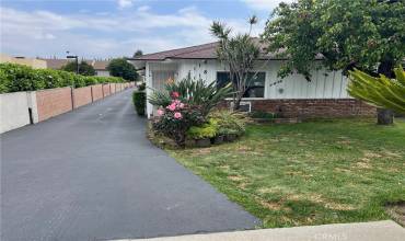 1118 B Duarte Road, Arcadia, California 91007, 2 Bedrooms Bedrooms, ,1 BathroomBathrooms,Residential Lease,Rent,1118 B Duarte Road,AR24109986