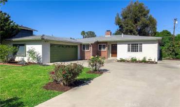 Welcome to 14092 Windsor Place in North Tustin!
