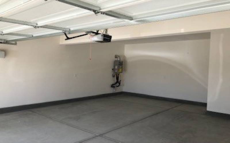 Garage at 4368 Banana Grove, Riverside, CA 92501