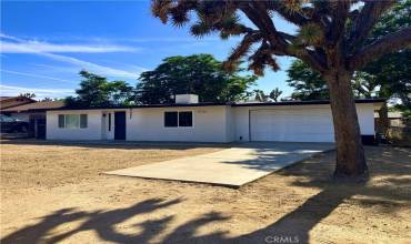 7204 Palm Avenue, Yucca Valley, California 92284, 2 Bedrooms Bedrooms, ,1 BathroomBathrooms,Residential,Buy,7204 Palm Avenue,JT24111169