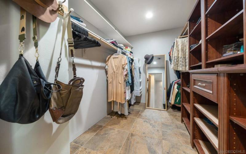 Walk-in closet