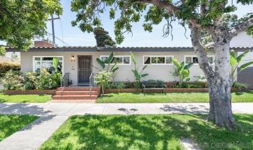810 10Th St, Coronado, California 92118, 4 Bedrooms Bedrooms, ,2 BathroomsBathrooms,Residential Lease,Rent,810 10Th St,240012418SD