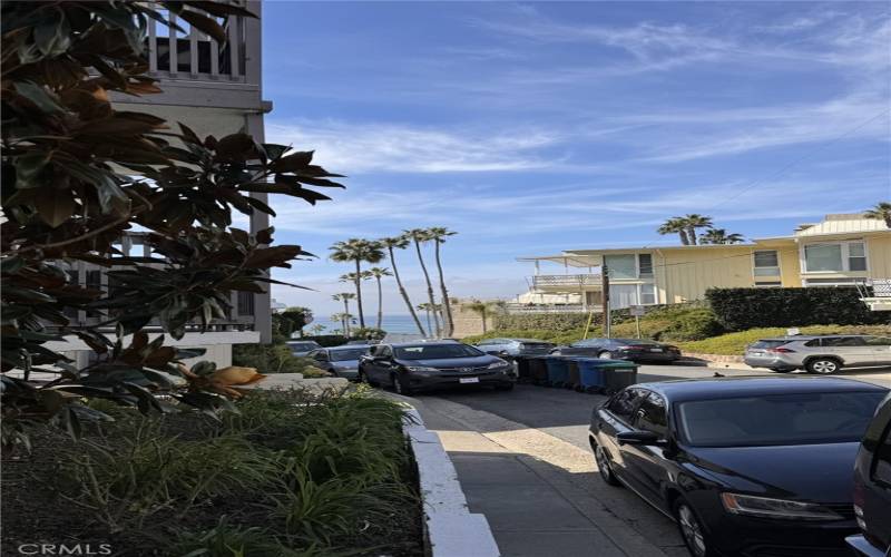 Walk to the pier or shopping up Del Mar