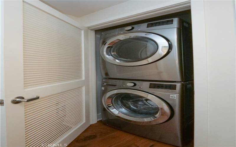 Upgraded Laundry In The Unit