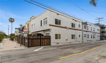 12 25th Place, Venice, California 90291, 4 Bedrooms Bedrooms, ,4 BathroomsBathrooms,Residential Income,Buy,12 25th Place,SB24105071