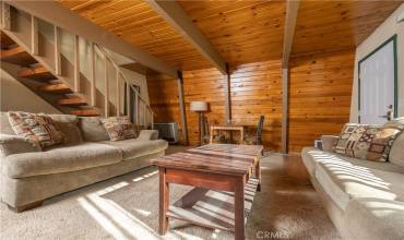 Gorgeous living area