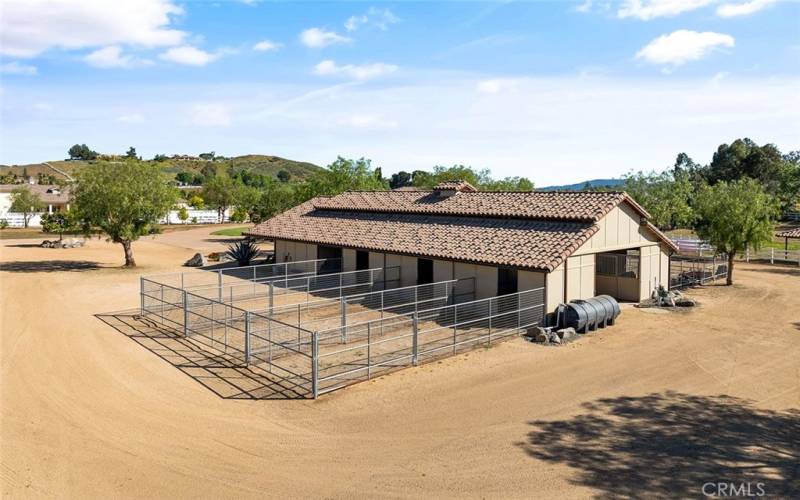 SEVEN IN & OUT STALLS PLUS TACK ROOMS