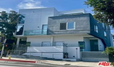 8875 Cynthia Street B, West Hollywood, California 90069, 3 Bedrooms Bedrooms, ,3 BathroomsBathrooms,Residential Lease,Rent,8875 Cynthia Street B,24399913