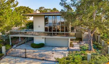 13701 Pine Needles Drive, Del Mar, California 92014, 4 Bedrooms Bedrooms, ,3 BathroomsBathrooms,Residential Lease,Rent,13701 Pine Needles Drive,240012589SD