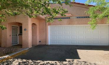 2320 E Avenue Q4 24, Palmdale, California 93550, 2 Bedrooms Bedrooms, ,2 BathroomsBathrooms,Residential,Buy,2320 E Avenue Q4 24,SR24112881