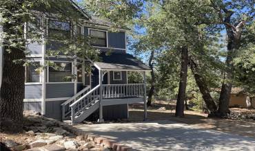 Perfect mountain retreat on double lot