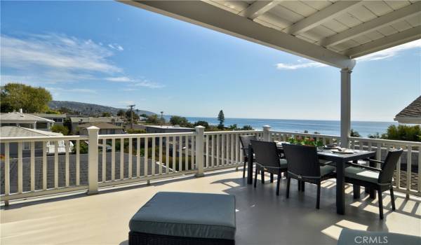 Large Ocean View Deck