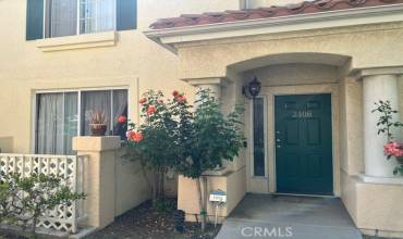 27007 Karns Court 2406, Canyon Country, California 91387, 2 Bedrooms Bedrooms, ,3 BathroomsBathrooms,Residential,Buy,27007 Karns Court 2406,SR24113824