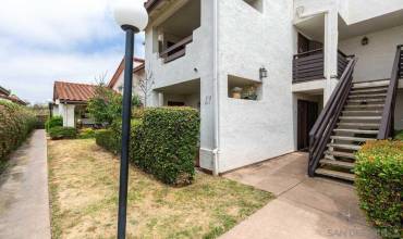 2425 Cranston Dr 211, Escondido, California 92025, 2 Bedrooms Bedrooms, ,2 BathroomsBathrooms,Residential,Buy,2425 Cranston Dr 211,240012648SD