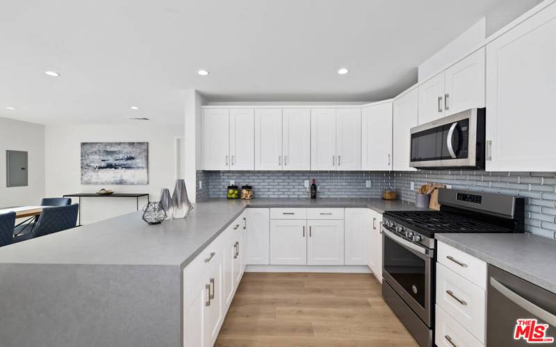 Custom Backsplash with Plenty of Counterspace