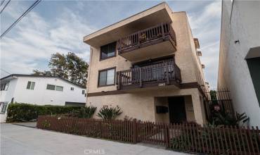 1242 E 4th Street 6, Long Beach, California 90802, 2 Bedrooms Bedrooms, ,2 BathroomsBathrooms,Residential Lease,Rent,1242 E 4th Street 6,PW24112941