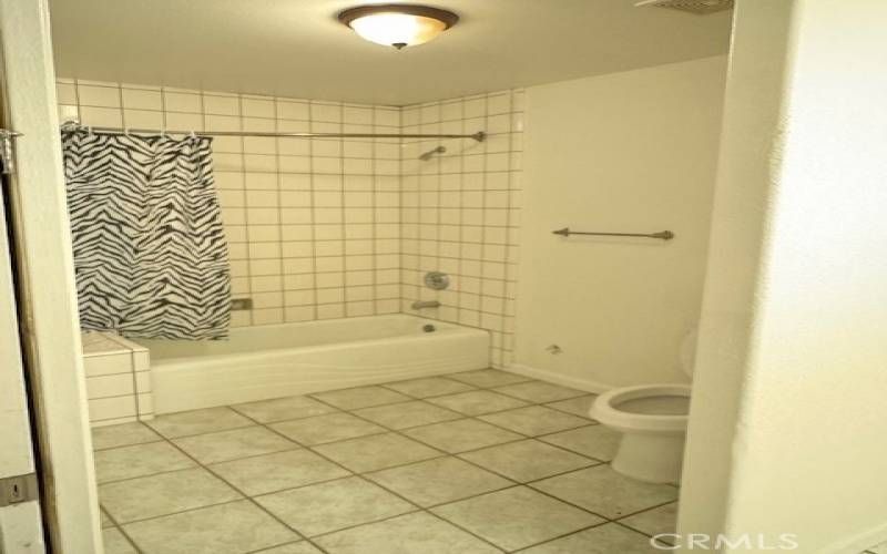 2nd Bathroom