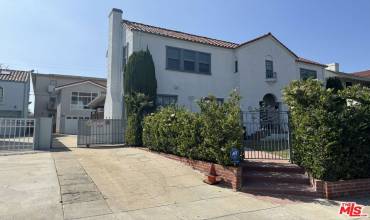 821 Lorraine Boulevard, Los Angeles, California 90005, 2 Bedrooms Bedrooms, ,2 BathroomsBathrooms,Residential Lease,Rent,821 Lorraine Boulevard,24398135