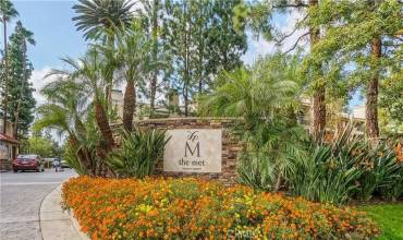 5500 Owensmouth Avenue 309, Woodland Hills, California 91367, 1 Bedroom Bedrooms, ,1 BathroomBathrooms,Residential Lease,Rent,5500 Owensmouth Avenue 309,SR24114929