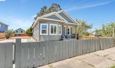 441 A St, Richmond, California 94801, 2 Bedrooms Bedrooms, ,1 BathroomBathrooms,Residential,Buy,441 A St,41062483