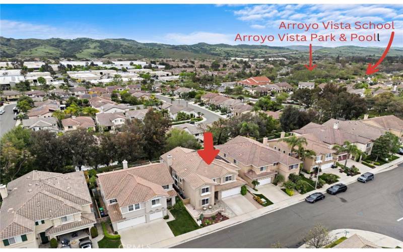 This home is walking distance to Arroyo Vista k-8, and community park, pool and tennis courts.