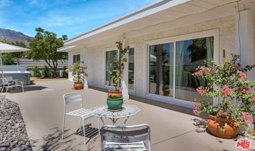 3967 E Sunny Dunes Road, Palm Springs, California 92264, 4 Bedrooms Bedrooms, ,2 BathroomsBathrooms,Residential Lease,Rent,3967 E Sunny Dunes Road,24386461