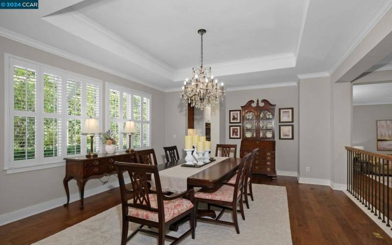 leads to a formal dining room for special​​‌​​​​‌​​‌‌​​‌​​​‌‌​​​‌​​‌‌​​‌‌​​‌‌​​​​ times